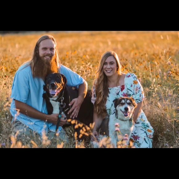 Hello poshers!! ❤️❤️❤️ - Picture 5 of 6